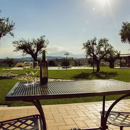 Rustica Apartment Mosciano SantʼAngelo
